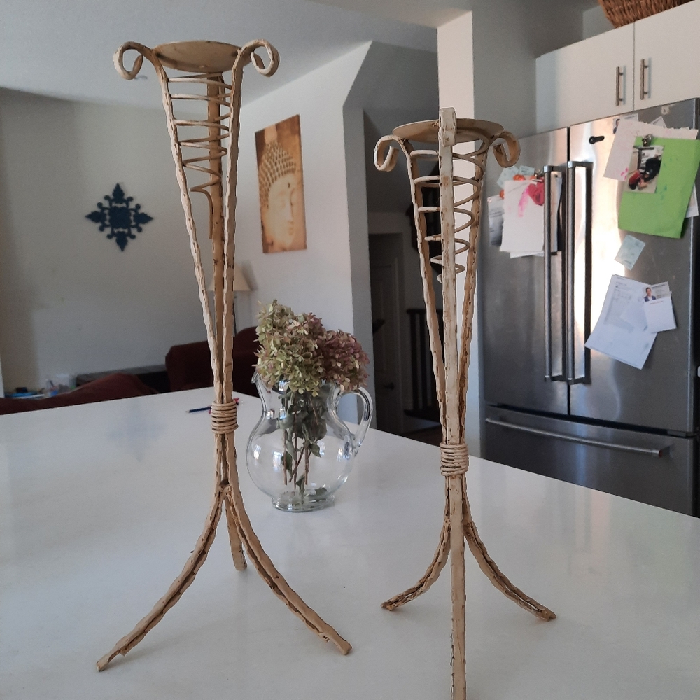 Candle holder